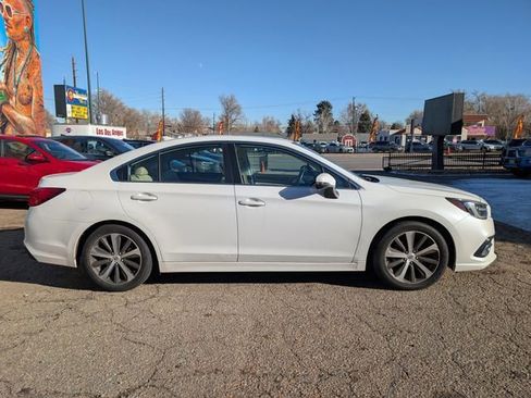 Used 2018 Subaru Legacy 2.5i Limited image 2