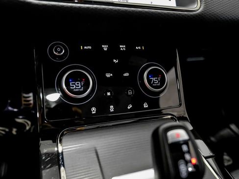 Used 2023 Land Rover Range Rover Evoque R-Dynamic S image 22