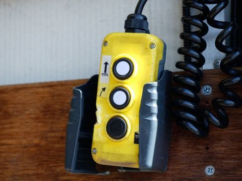 Used 2017 Ford F550 2WD Regular Cab Super Duty image 12