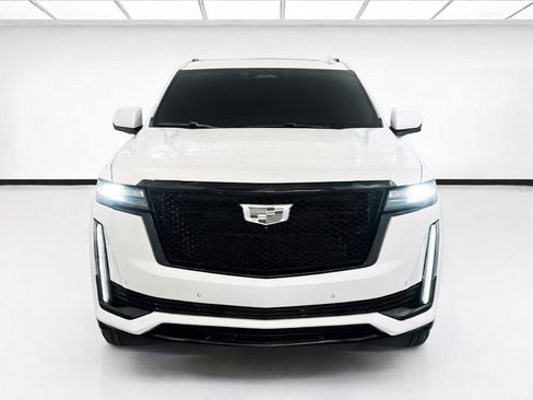 Used 2022 Cadillac Escalade ESV Sport w/ Touring Package RWD image 2