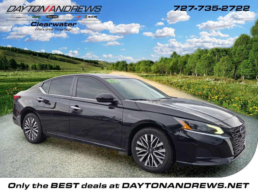 Used 2023 Nissan Altima 2.5 SV AWD/4WD image 1