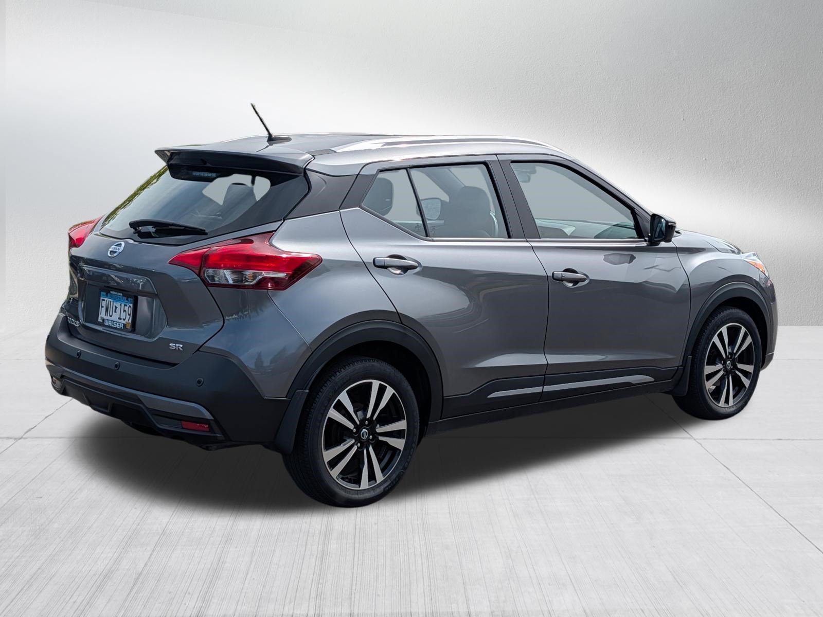 Used 2020 Nissan Kicks SR w/ SR Premium Package FWD image 7