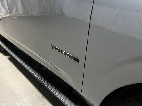 Used 2025 Chevrolet Tahoe Z71 image 11