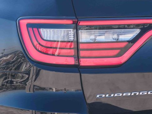Used 2024 Dodge Durango GT RWD image 7