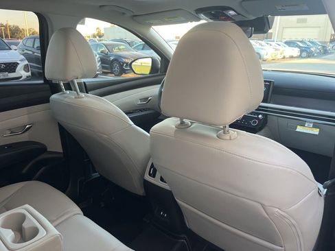 Used 2025 Hyundai Tucson SEL image 18