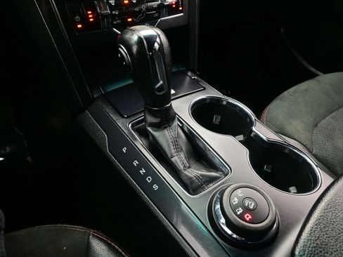 Used 2019 Ford Explorer XLT w/ Equipment Group 202A image 23