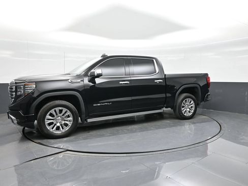 Used 2025 GMC Sierra 1500 Denali w/ Technology Package RWD image 19