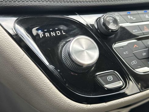 Used 2018 Chrysler Pacifica Limited w/ Advanced Safetytec Group image 20