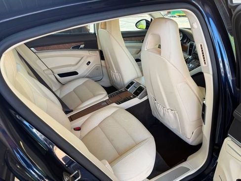 Used 2016 Porsche Panamera 4S w/ Premium Package Plus AWD/4WD image 31