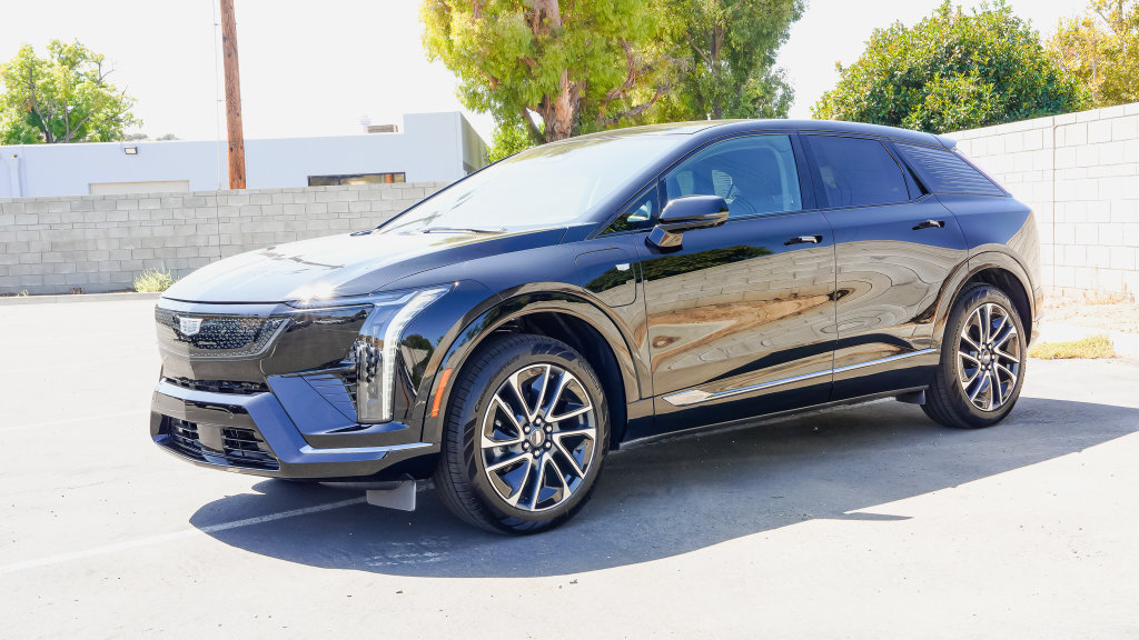 New 2027 Cadillac Optiq Sport AWD/4WD image 3