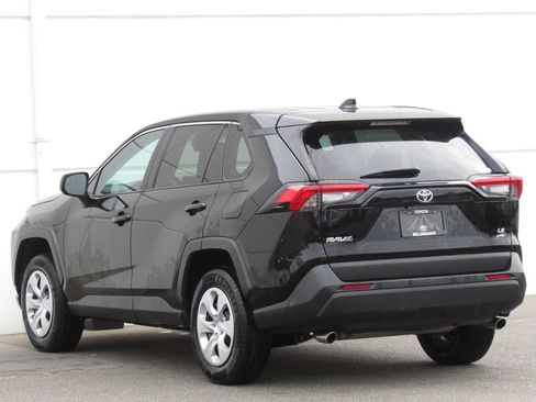 Certified 2024 Toyota RAV4 LE AWD/4WD image 5