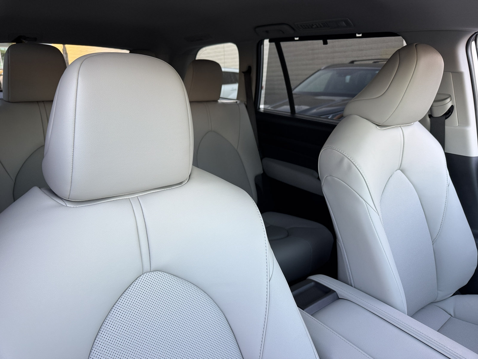 New 2026 Toyota Grand Highlander XLE FWD image 3