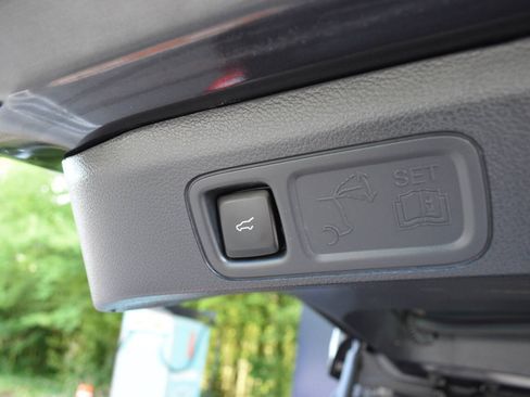Used 2022 Ford Expedition XLT RWD image 13