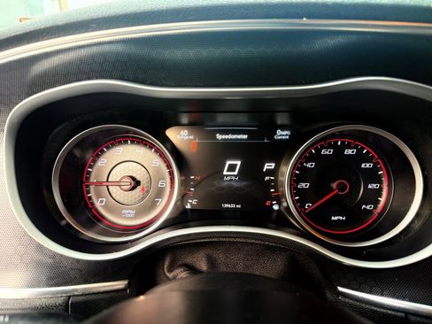 Used 2018 Dodge Charger SXT Plus image 11