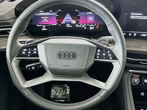 Used 2025 Audi Q5 Prestige AWD/4WD image 19