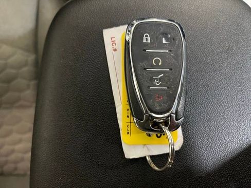 Used 2019 Chevrolet Equinox LT image 29