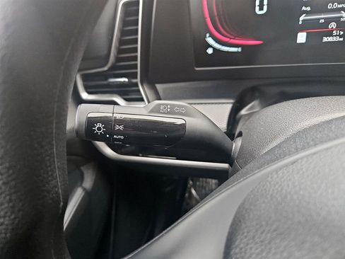 Used 2025 Kia Sportage LX image 20