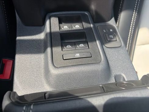 New 2026 Ford Bronco Outer Banks w/ Sasquatch Package AWD/4WD image 23