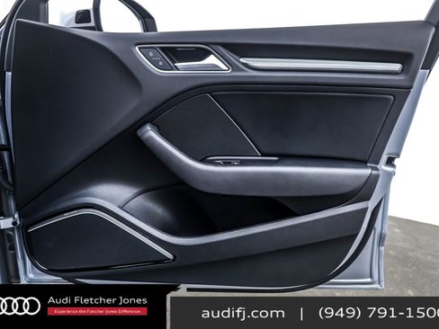 Used 2018 Audi A3 e-tron Prestige w/ Prestige Package image 23