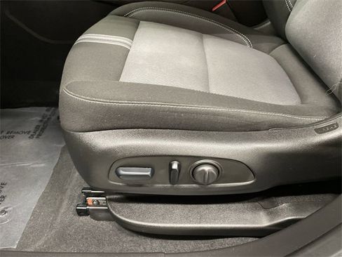 Certified 2023 Chevrolet Blazer LT w/ Convenience Package image 24