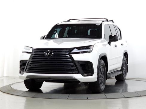 Certified 2025 Lexus LX 700h Overtrail image 3