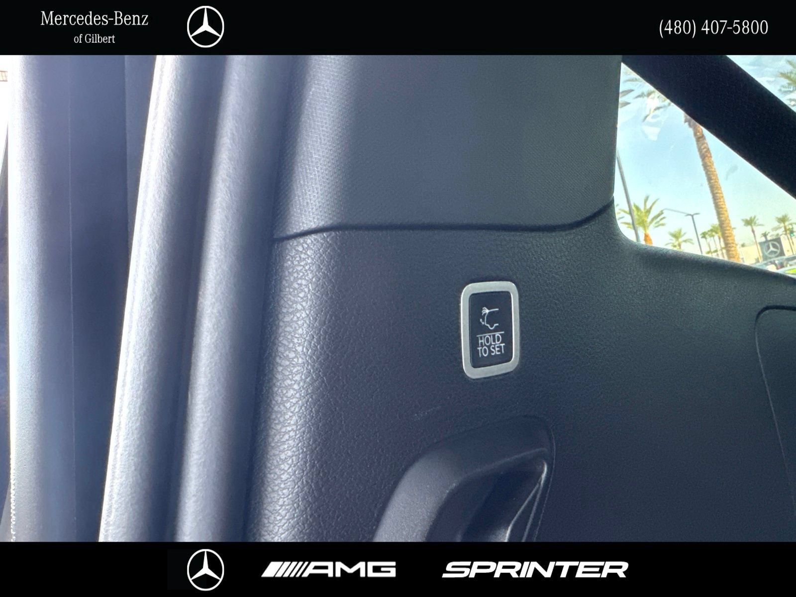Used 2022 Jeep Wagoneer Series III AWD/4WD image 7