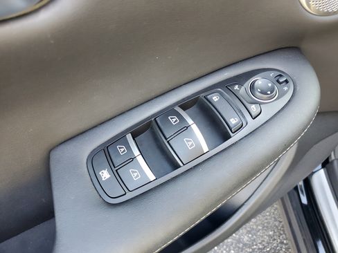 Used 2023 INFINITI QX50 Luxe image 22