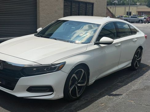 Used 2018 Honda Accord Sport image 41