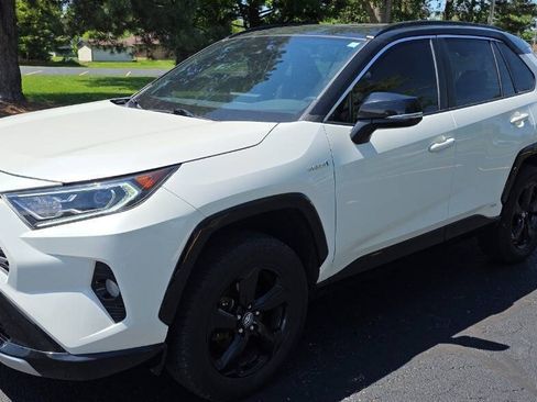 Used 2020 Toyota RAV4 XSE w/ XSE Grade Weather Package AWD/4WD image 7