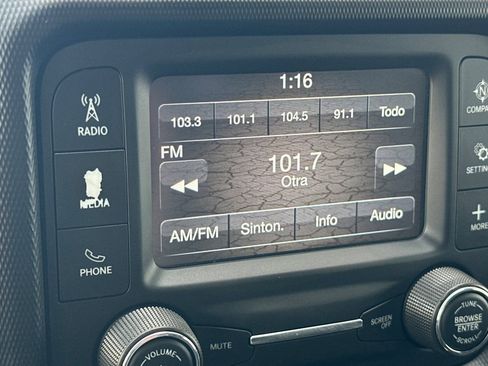 Used 2018 Jeep Wrangler Unlimited Sport AWD/4WD image 18