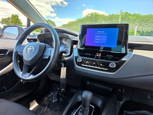Used 2023 Toyota Corolla LE w/ Carpet Mat Package (TMS) FWD image 13