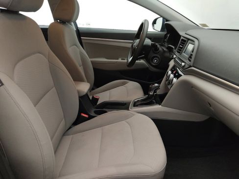 Used 2019 Hyundai Elantra SE image 21