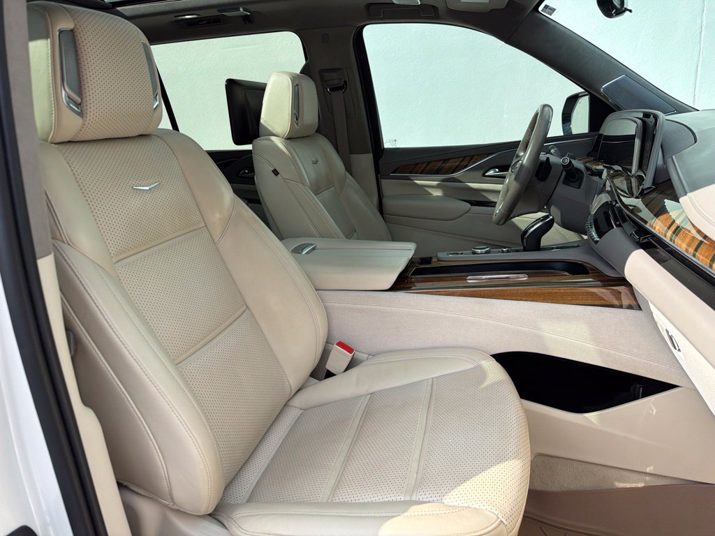 Used 2022 Cadillac Escalade ESV Sport Platinum AWD/4WD image 42