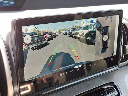 New 2025 Ford Expedition Active image 13