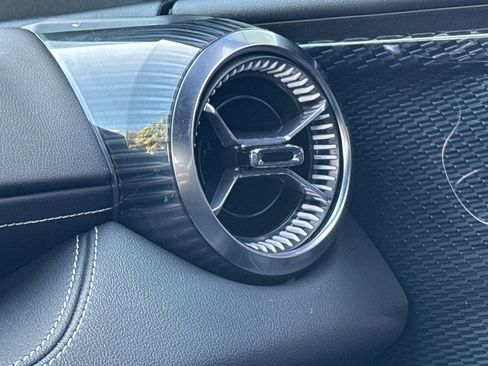 Used 2024 Chevrolet Blazer EV LT AWD/4WD image 29