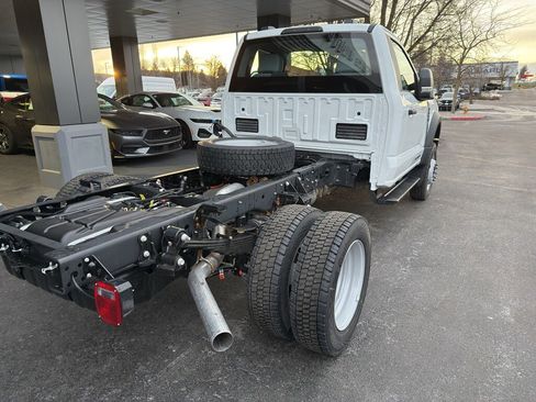 New 2026 Ford F550 4x4 Regular Cab Super Duty image 4