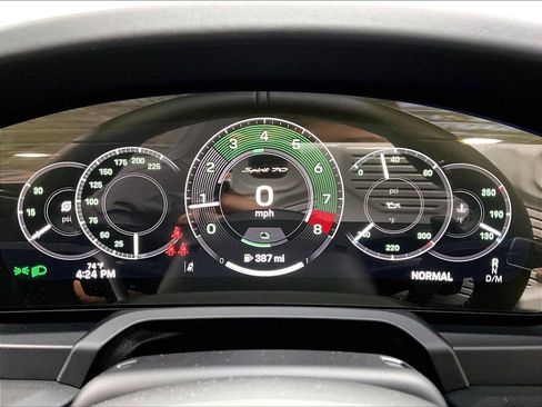 Used 2026 Porsche 911 GTS RWD image 23