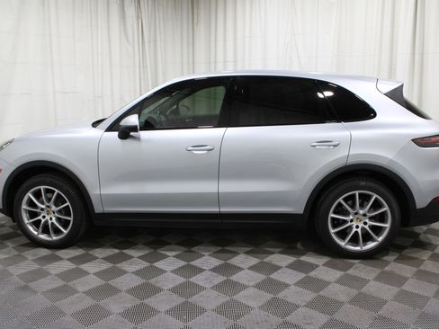 Used 2019 Porsche Cayenne image 42
