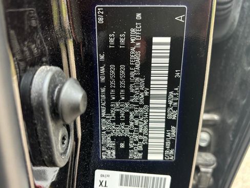 Used 2021 Toyota Highlander Platinum image 19