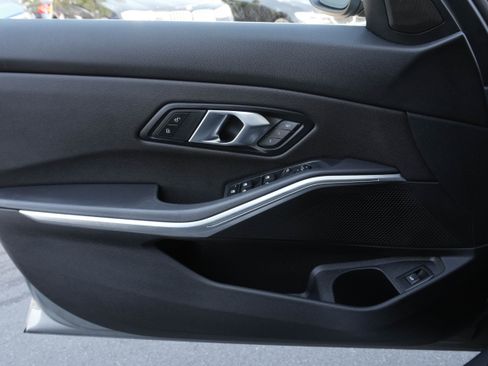Used 2025 BMW 330i Sedan RWD image 30
