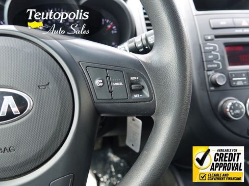 Used 2013 Kia Soul FWD image 23