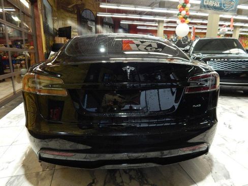 Used 2021 Tesla Model S Plaid image 8