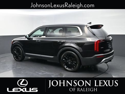 Used 2022 Kia Telluride SX w/ Towing Package FWD image 7