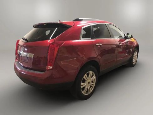 Used 2011 Cadillac SRX Luxury image 2