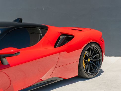 Used 2021 Ferrari SF90 Stradale AWD/4WD image 32