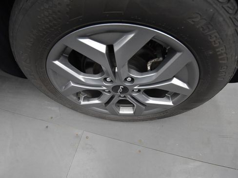 Used 2024 Kia Seltos LX AWD/4WD image 9