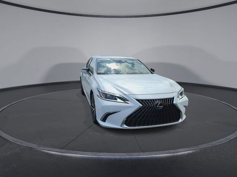 Certified 2025 Lexus ES 350 w/ Premium Package image 3