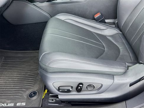 Used 2022 Lexus ES 350 F Sport image 13