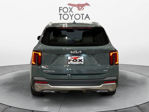 Used 2025 Kia Sorento SX Prestige AWD/4WD image 5
