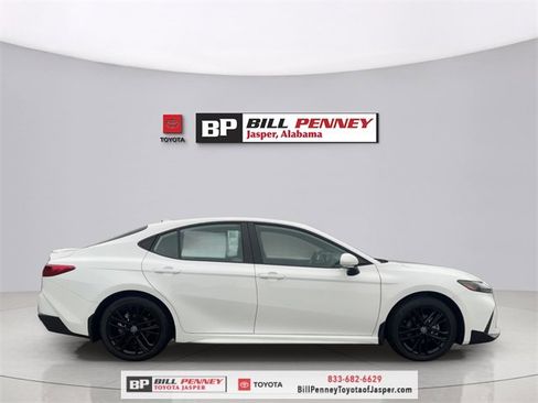 New 2026 Toyota Camry SE image 6